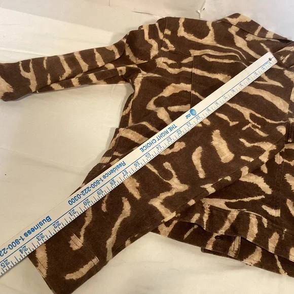 LRL Lauren Jean Co Ralph Lauren Animal Print Jean Jacket Women’s size medium - Picture 11 of 11